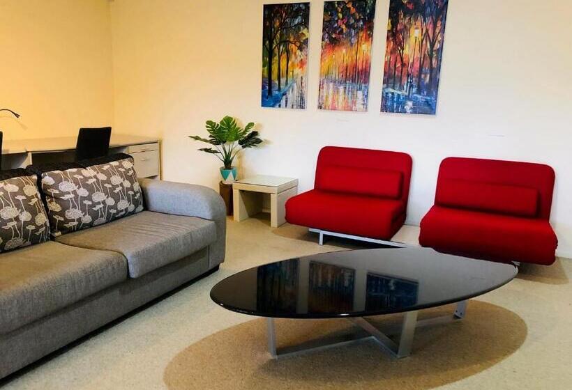 پانسیون Private Room In A Lovely House