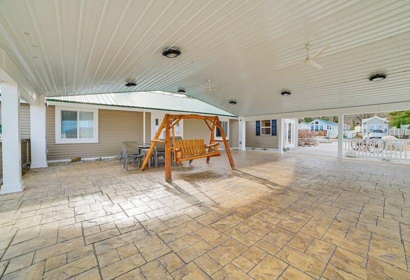 Alanson Home W/ Grill: 23 Mi To Mackinaw Island