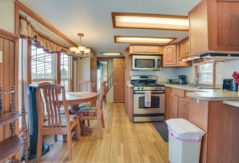 Alanson Home W/ Grill: 23 Mi To Mackinaw Island