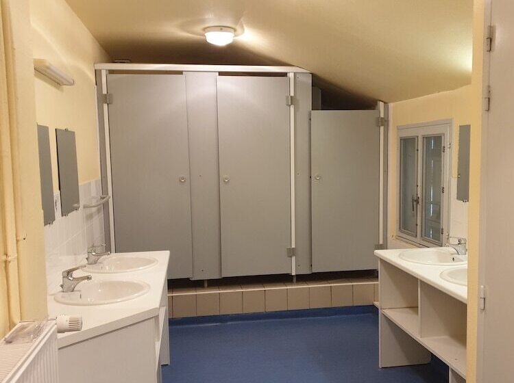 Association Peyranère Hostel