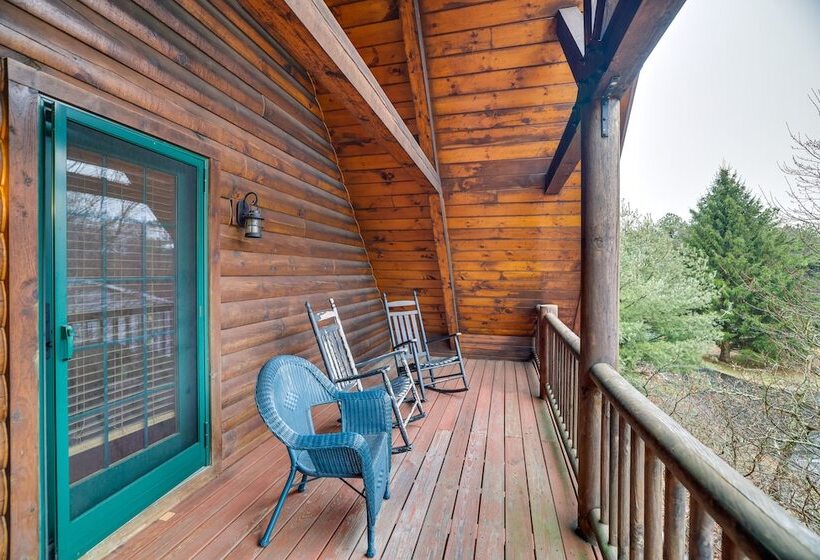 Hot Tub, Deck & Beach Access: Albrightsville Cabin