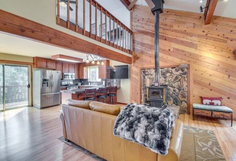 Arnold Cabin W/ Hot Tub & Community Lake Access!