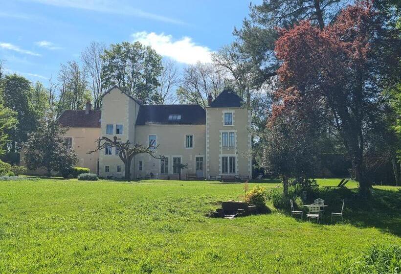 ベッドアンドブレックファースト Domaine Des Forges De La Vache