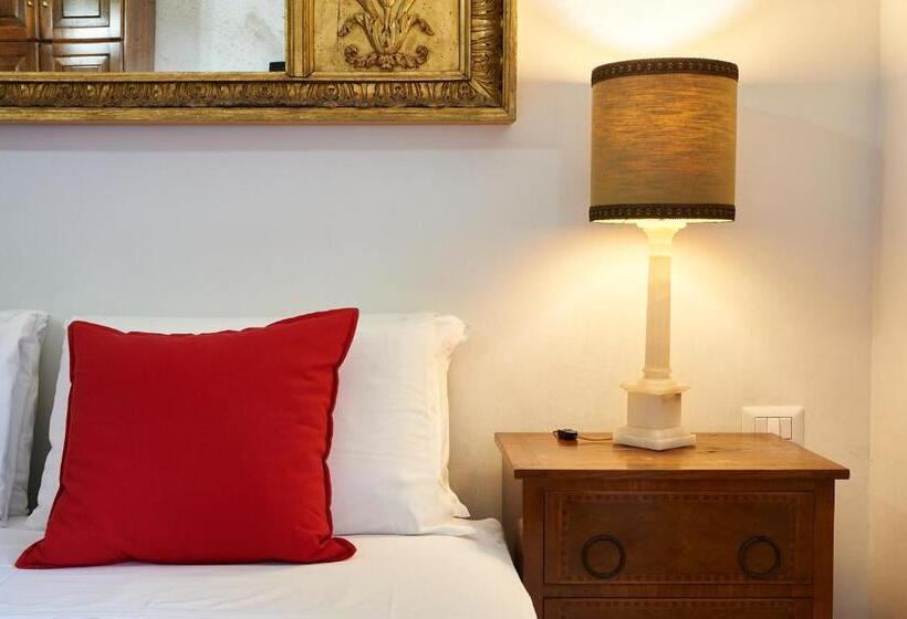 تختخواب و صبحانه Fabrizio S Rooms