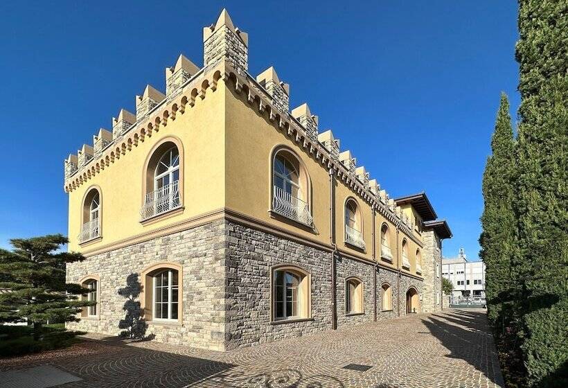 مبيت وإفطار Il Codirosso – Il Castello Che Non C’era