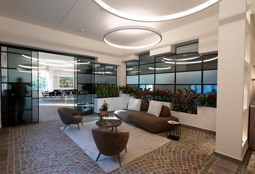 تختخواب و صبحانه Il Codirosso – Il Castello Che Non C’era