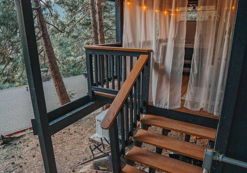 住宿加早餐  Lightfoot Cabin