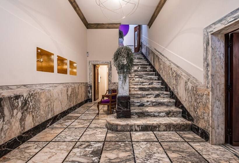 تختخواب و صبحانه Palazzo Savino Southern Italian Lifestyle   Epoca Collection