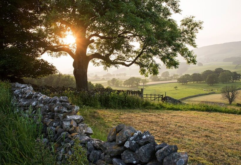 مبيت وإفطار The Green Dragon At Hardraw