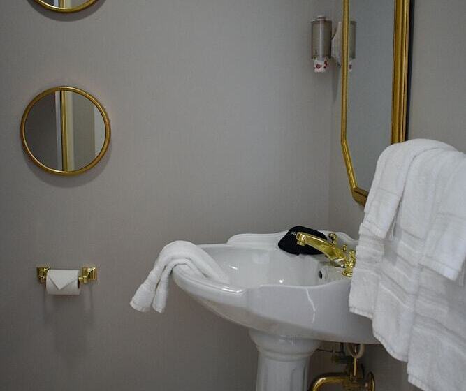 Bed and Breakfast The Trott House Inn