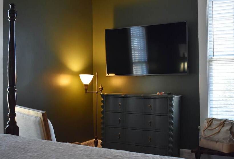 Bed and Breakfast The Trott House Inn