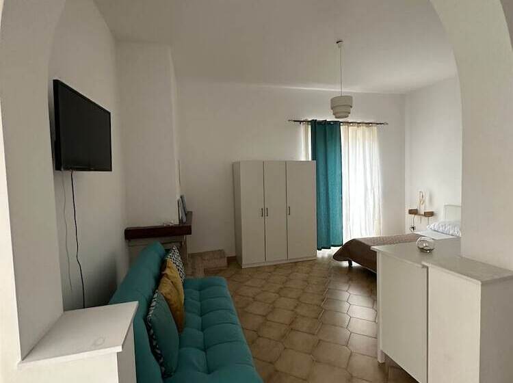 ベッドアンドブレックファースト Zangara Flat