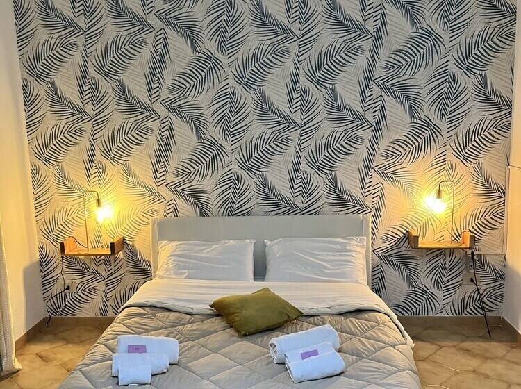 ベッドアンドブレックファースト Zangara Flat