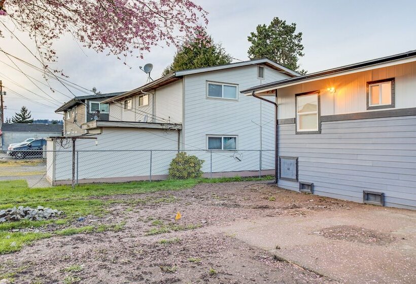 Charming Auburn Home: 15 Mi To Downtown Tacoma!