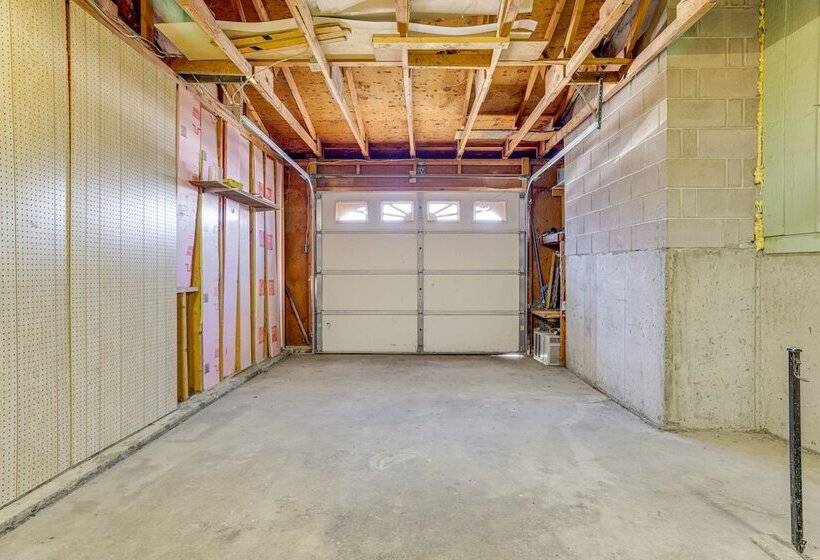 Charming Elk Mountain Home: Hunt, Hike & Fish!