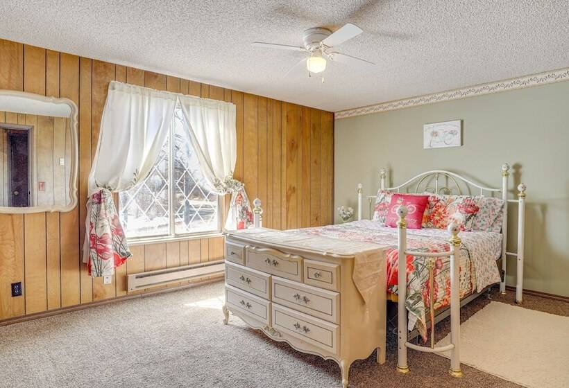 Charming Elk Mountain Home: Hunt, Hike & Fish!