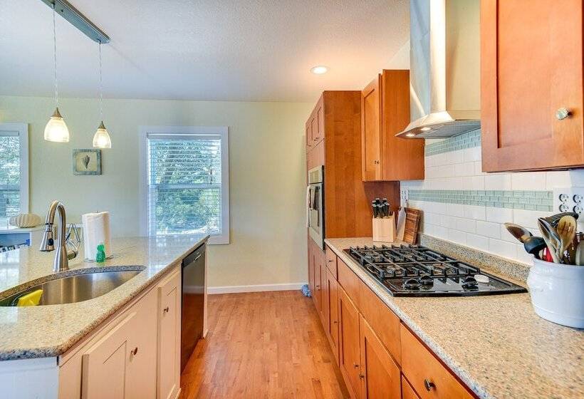 Charming Frisco Cottage < 2 Mi To Beaches!