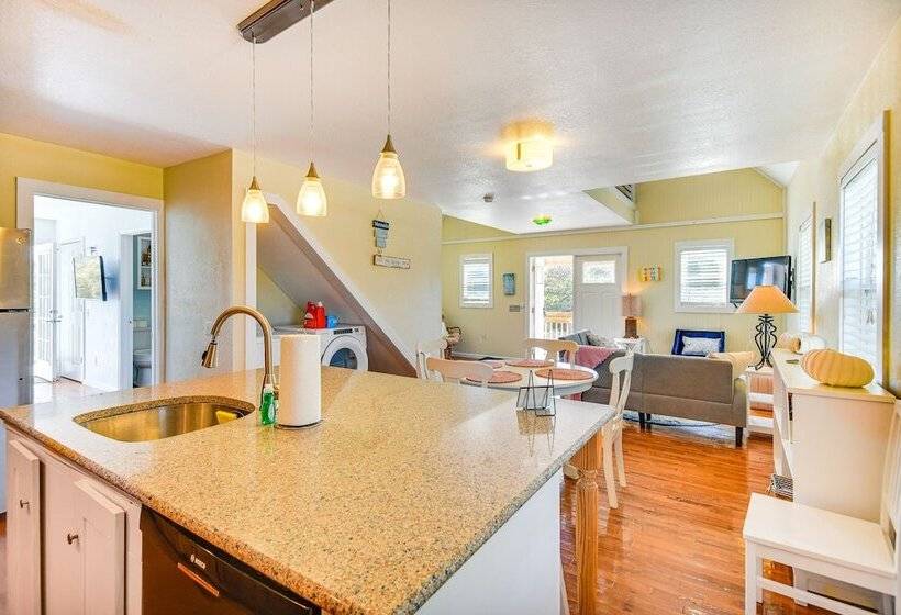 Charming Frisco Cottage < 2 Mi To Beaches!