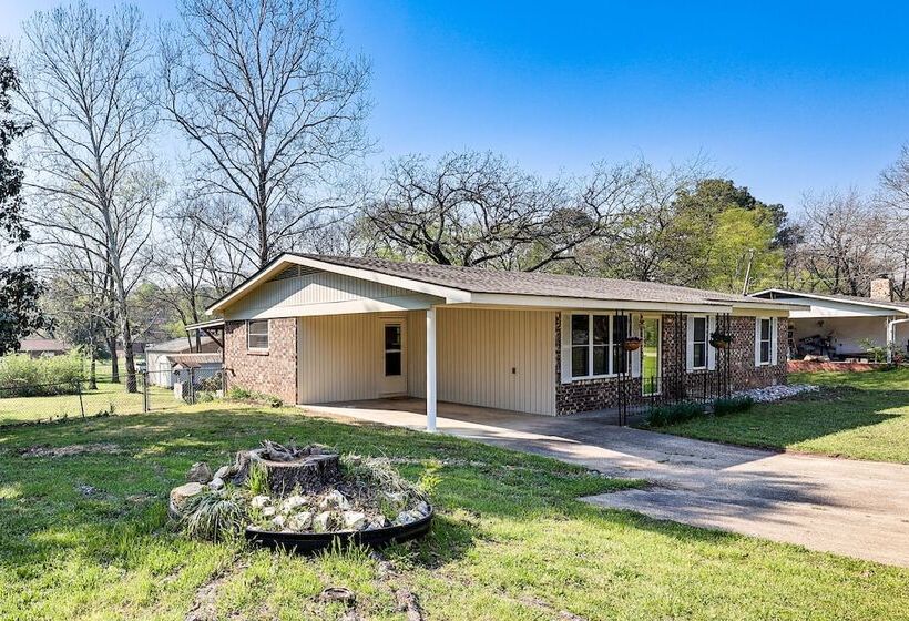 Charming Hot Springs Home Near Lake Hamilton!