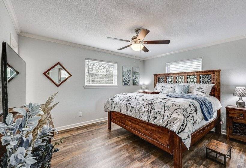 Charming Hot Springs Home Near Lake Hamilton!