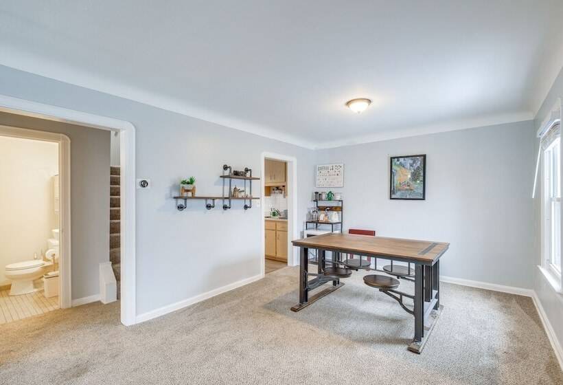 Wfh Friendly Abode W/ Home Gym In Cleveland