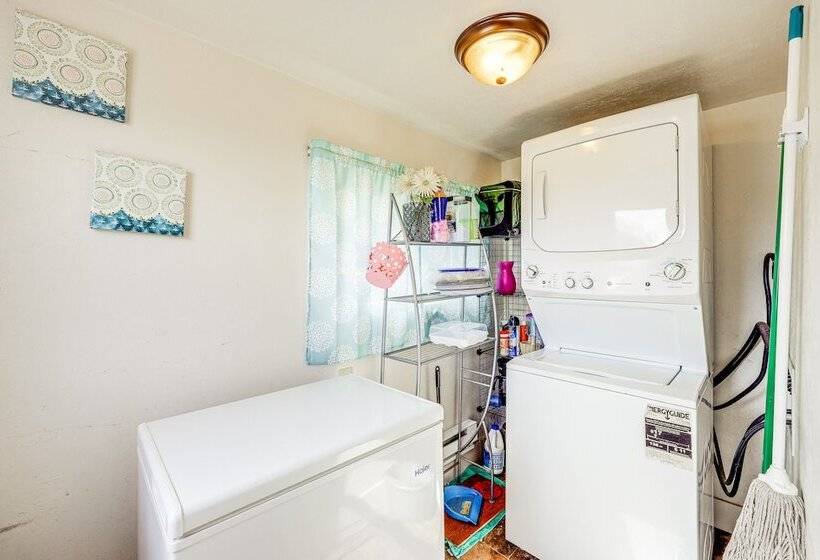 Cozy East Helena House W/ Deck + Private Yard!