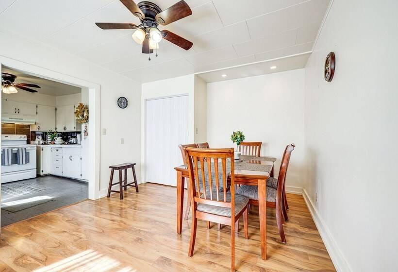 Cozy East Helena House W/ Deck + Private Yard!