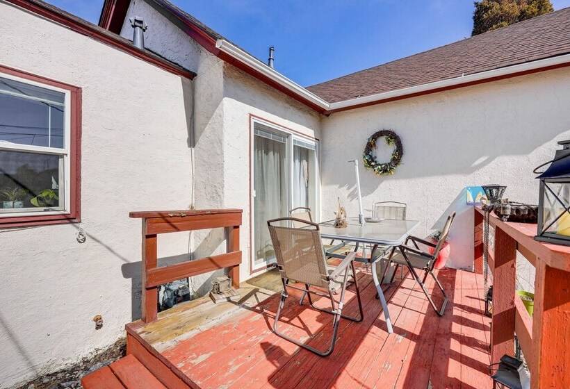 Cozy East Helena House W/ Deck + Private Yard!