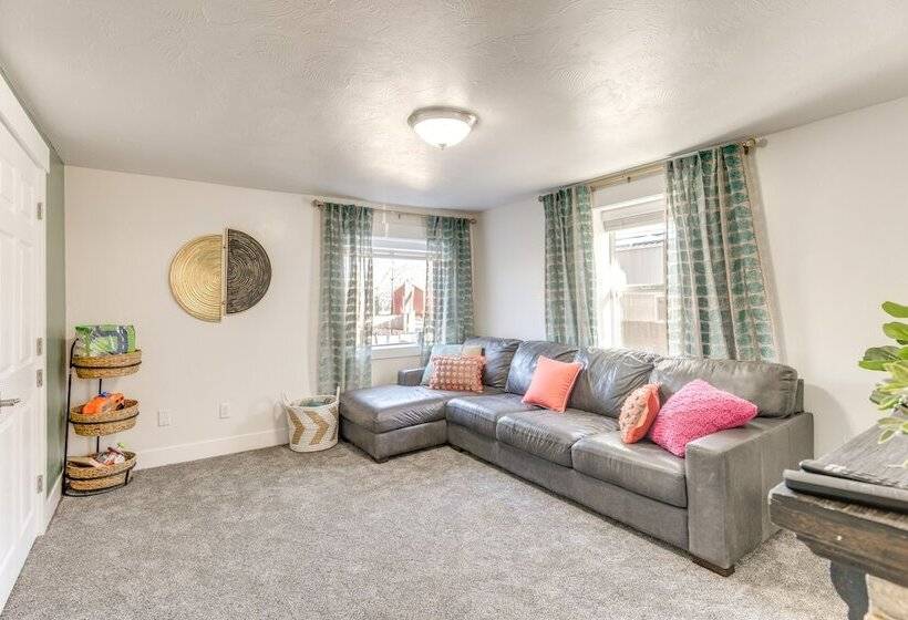 Cozy & Pet Friendly Rexburg Home W/ Fenced Yard!