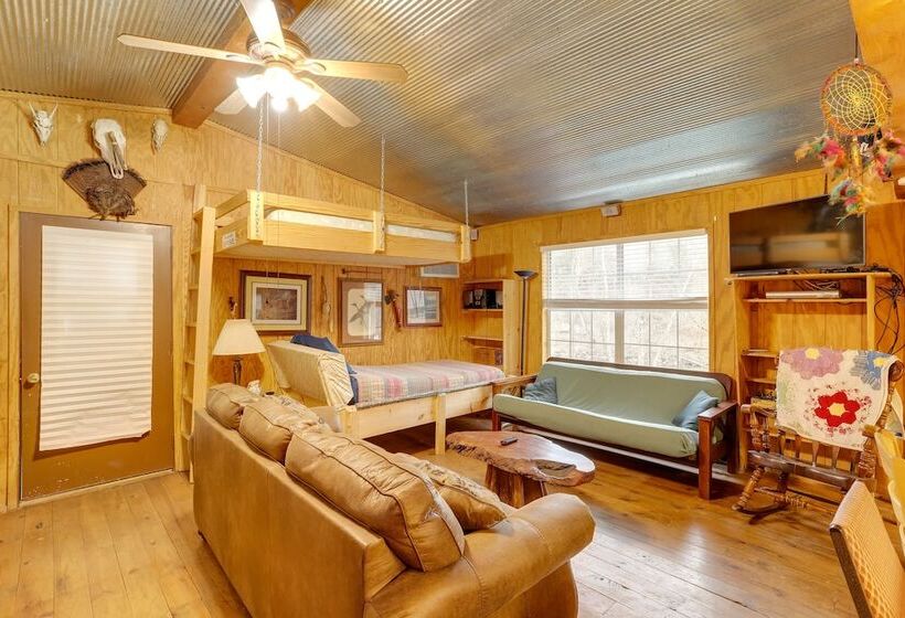 Cozy Riverfront Cabin ~ 2 Mi To Main Street Hardy
