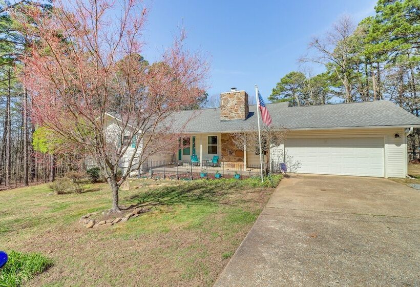 Charming Fairfield Bay Home On Golf Course