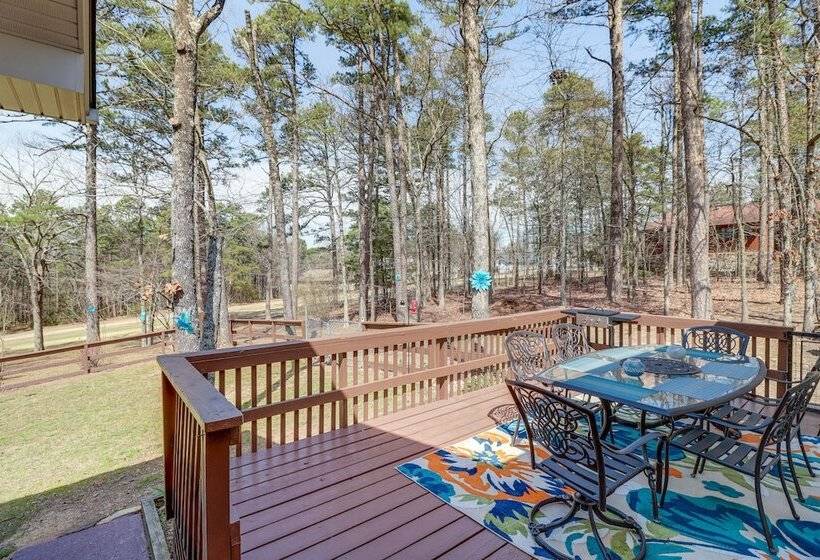 Charming Fairfield Bay Home On Golf Course