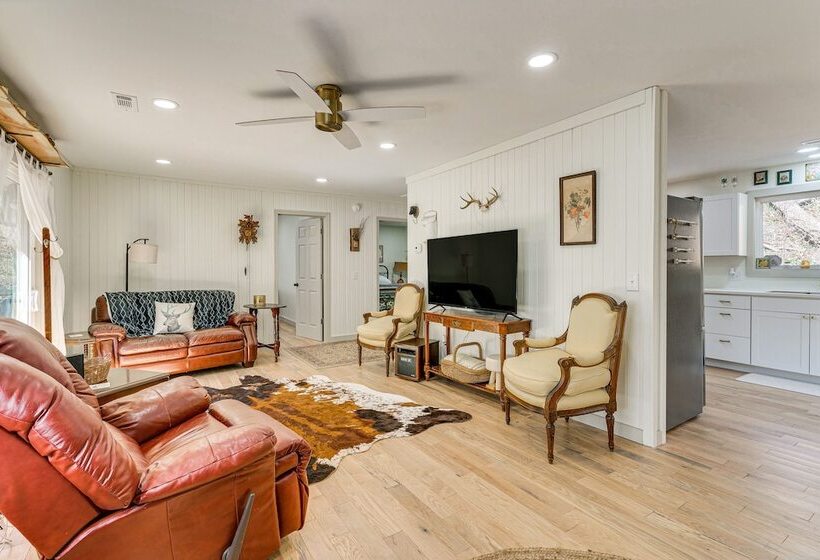 North Carolina Coupes Retreat W/ Deck & Grill!