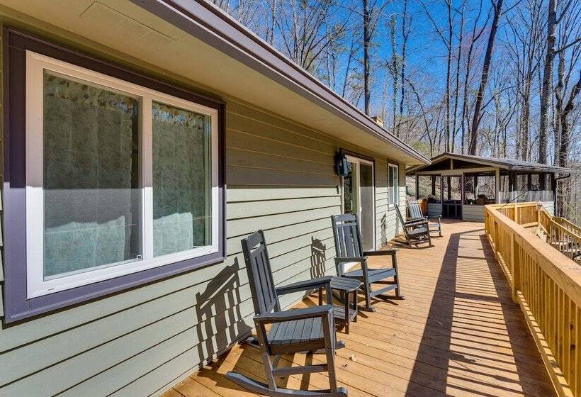 North Carolina Coupes Retreat W/ Deck & Grill!