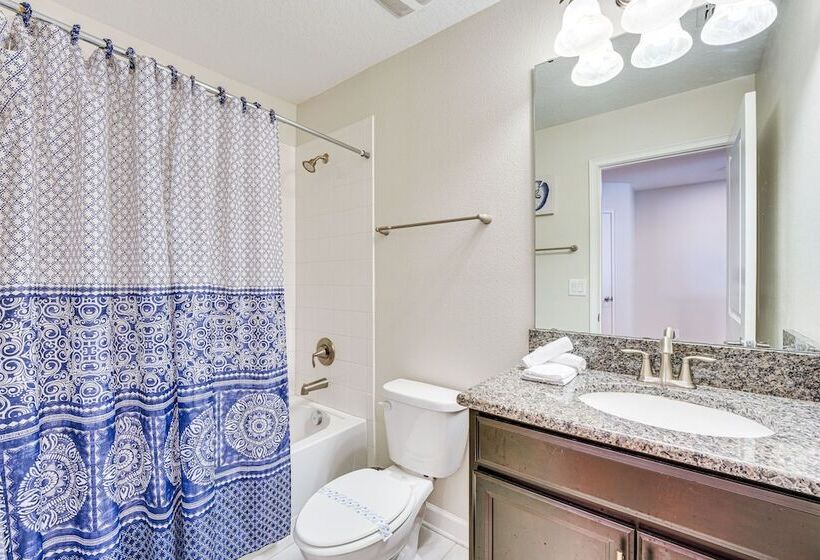 Family Home W/ Game Room: 12 Mi To Disney!