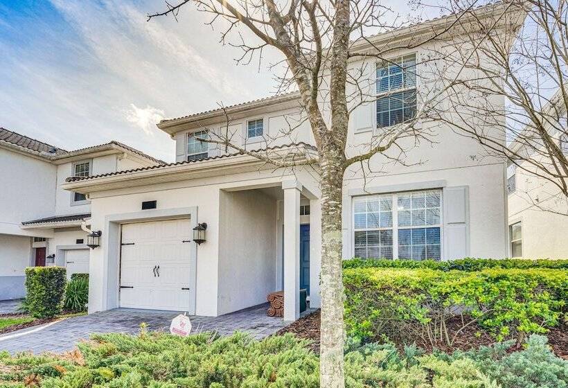 Family Home W/ Game Room: 12 Mi To Disney!