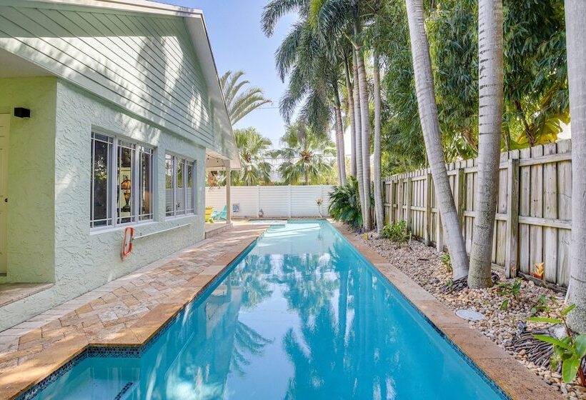 Fort Lauderdale Oasis W/ Pool ~ 2 Mi To Beach!