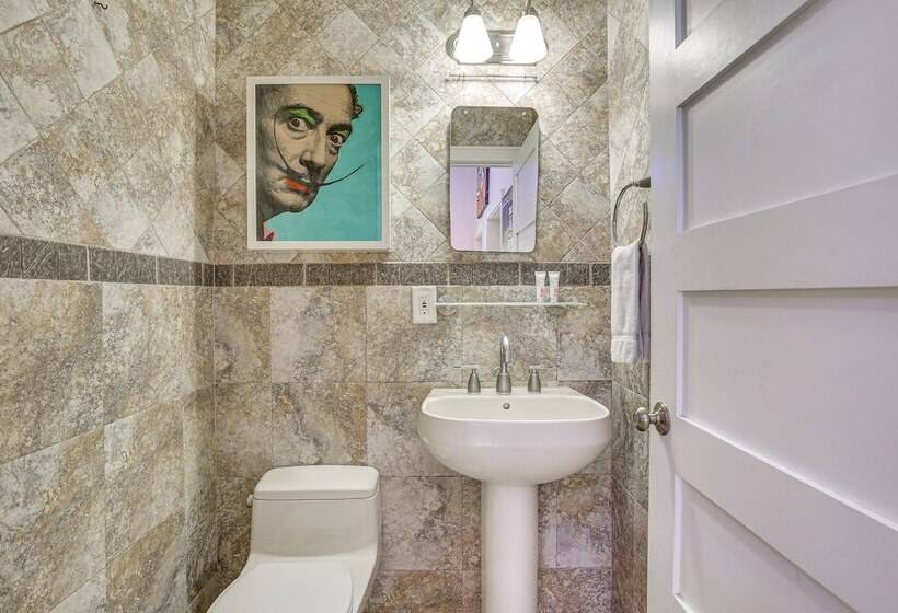 Fort Lauderdale Oasis W/ Pool ~ 2 Mi To Beach!