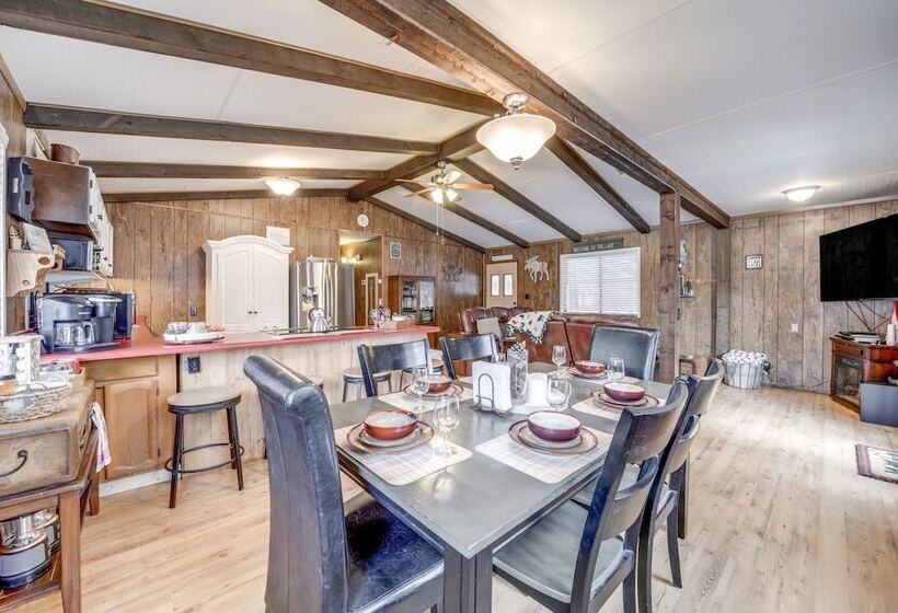 2 Fire Pits & Covered Deck: Cabin In Happy Jack!