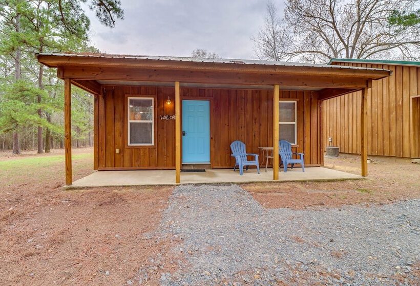 0.5 Mi To Greers Ferry Lake: Heber Springs Cabin