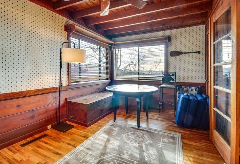 Henderson Cabin W/ Deck & Scenic Lake Views!