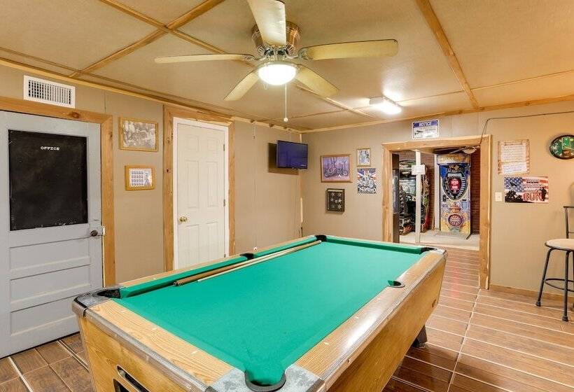 Historic Hardy Home W/ Game Room On Main Street