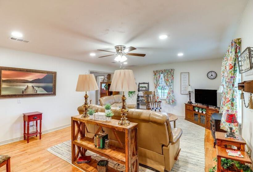 Historic Greers Ferry Home < 2 Mi To Shiloh Marina