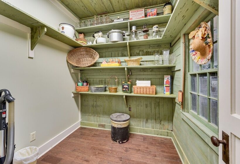 Historical 1835 Home In Grand Coteau!