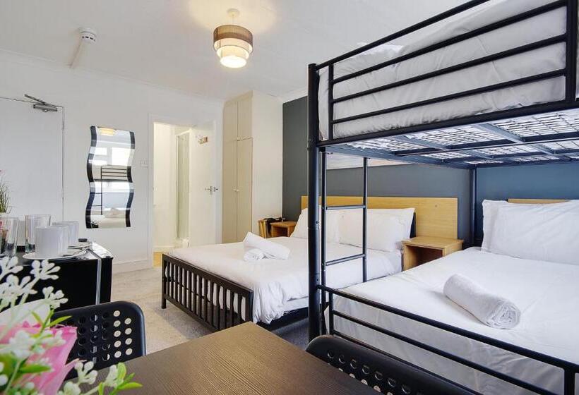 فندق Azure Beach