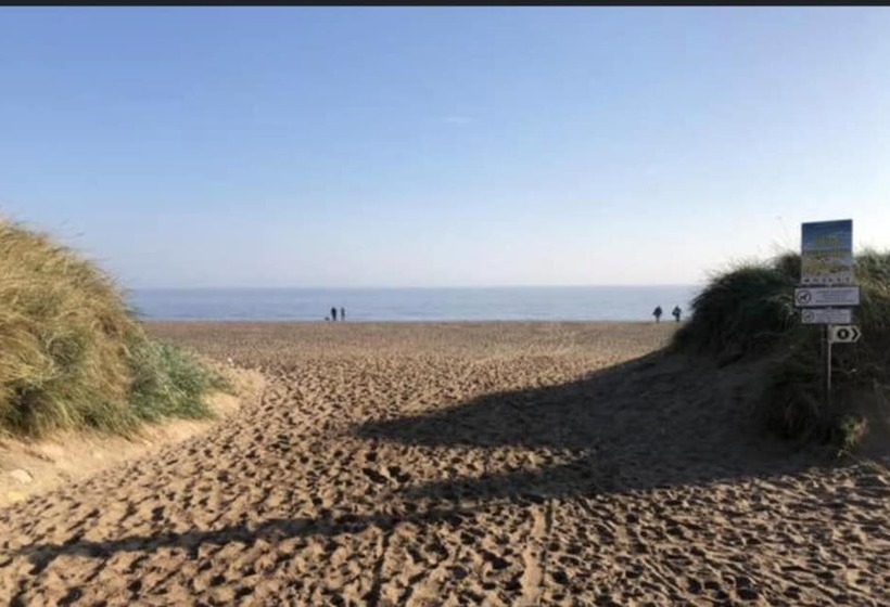 Отель Beach House   Dog Friendly, Anderby Creek