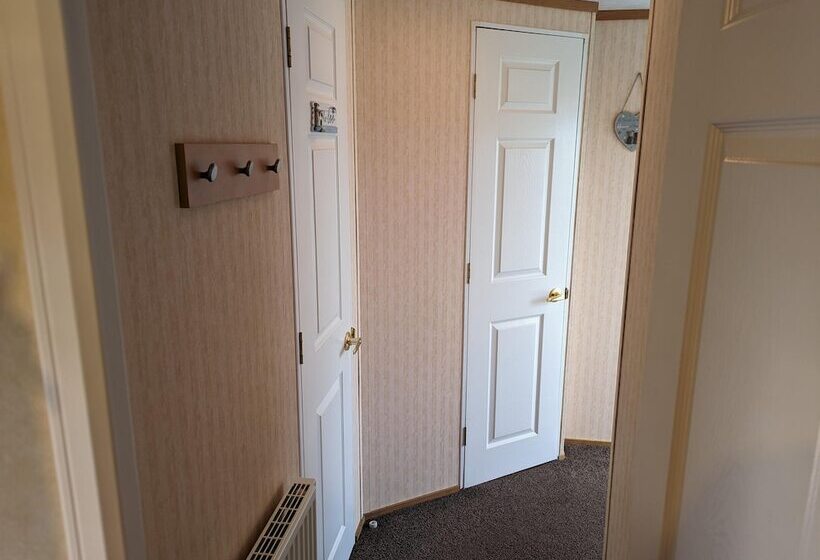 Отель Beach House   Dog Friendly, Anderby Creek