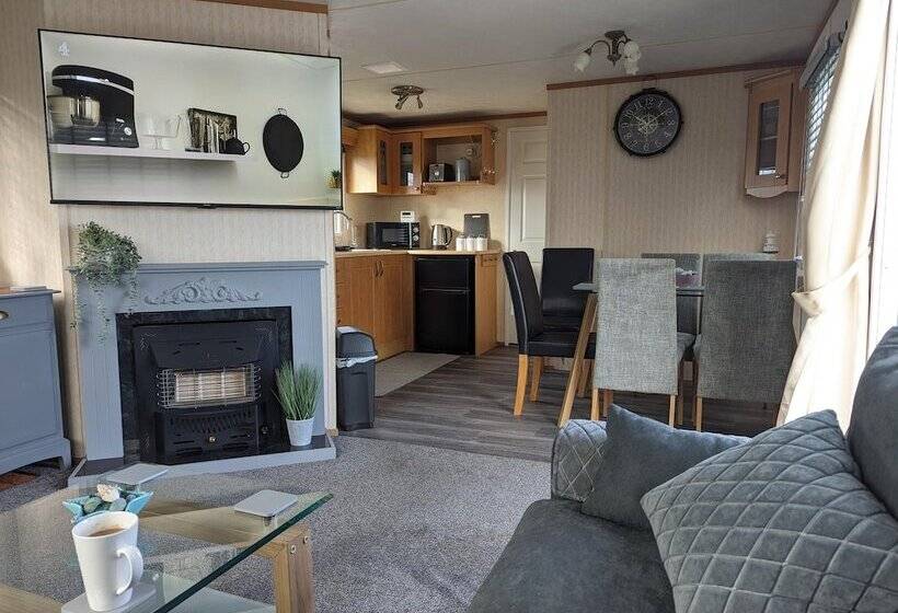 Отель Beach House   Dog Friendly, Anderby Creek