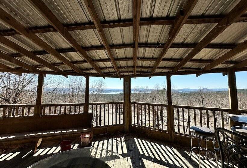 ホテル Blue Clouds Rv & Cabins Resort