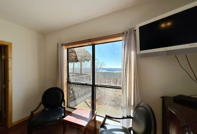 ホテル Blue Clouds Rv & Cabins Resort